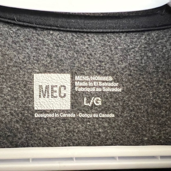 Men’s Mountain Equipment Shirt - Picture 2 of 2